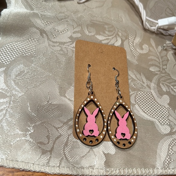 NWT Handmade Pink Bunny Easter Holiday Painted Wooden Earrings - Picture 5 of 7